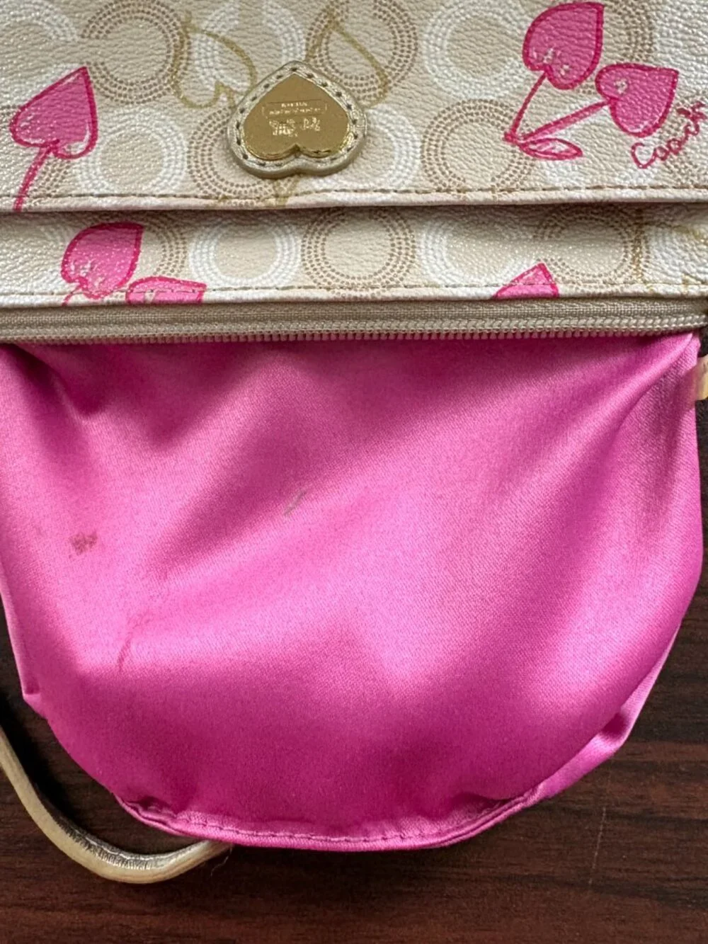 Coach Waverly Hearts Cherry Monogram Wristlet Pouch Y2K Barbiecore Coquette